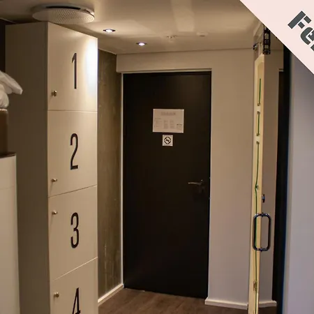 Next House Hostel *